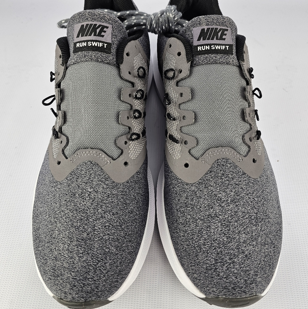 Nike Run Swift Lightweight Fabric Gray Black White Women's Size 8 - Picture 3 of 8